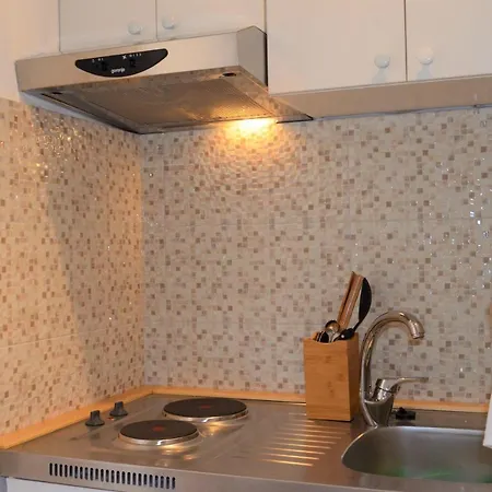 Romana * Τρογκίρ