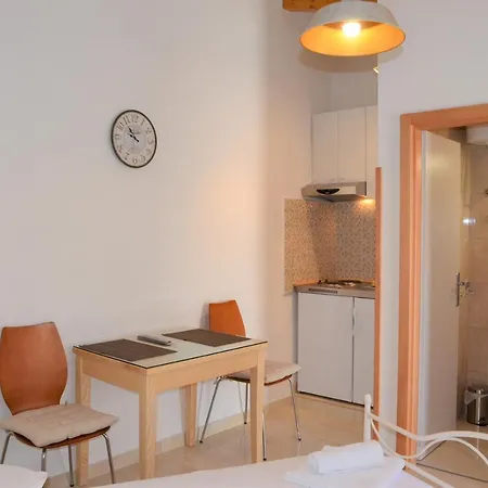 Apartment Romana *