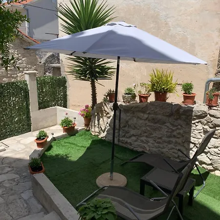 Apartment Romana